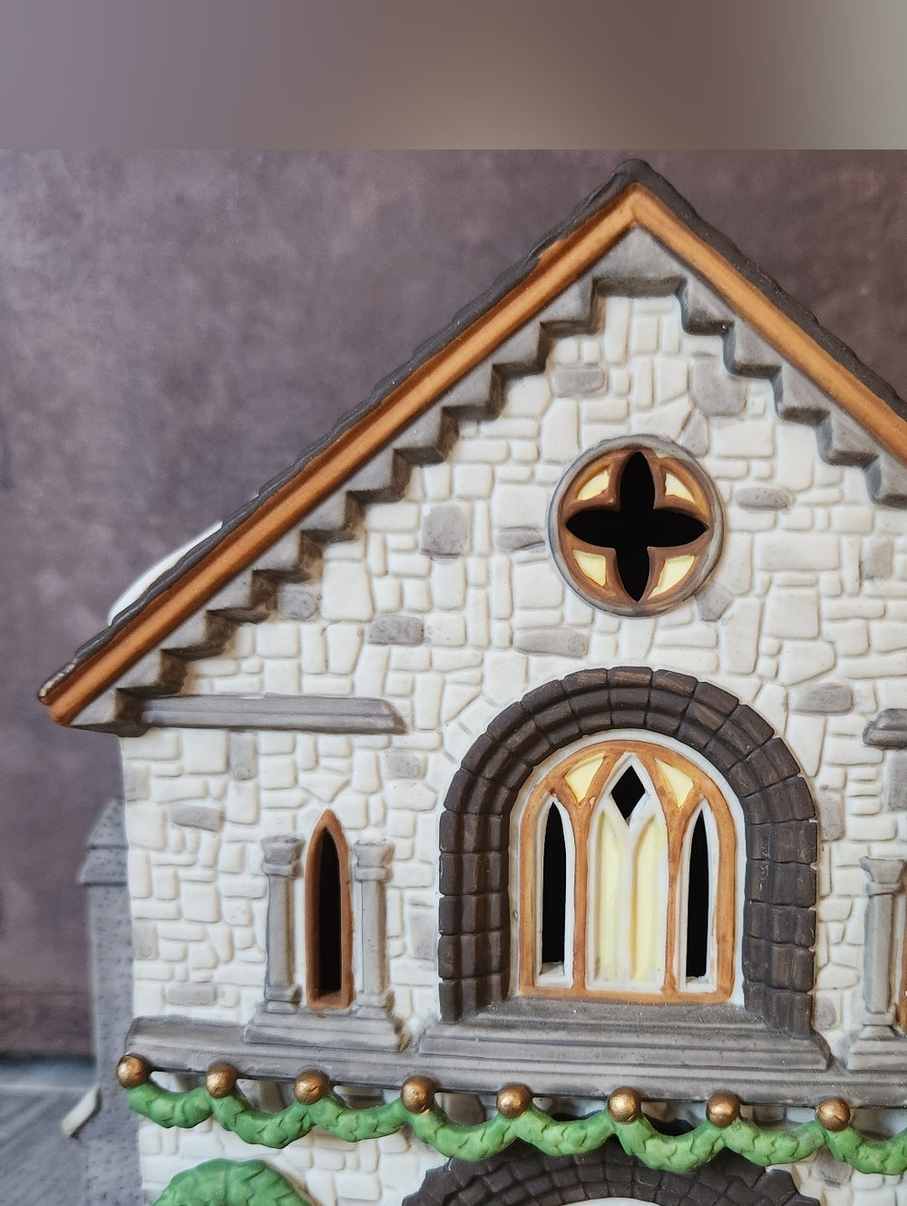 Vintage Whittlesbourne Church Handpainted Porcelain Dickens Village Series - Picture 3 of 16